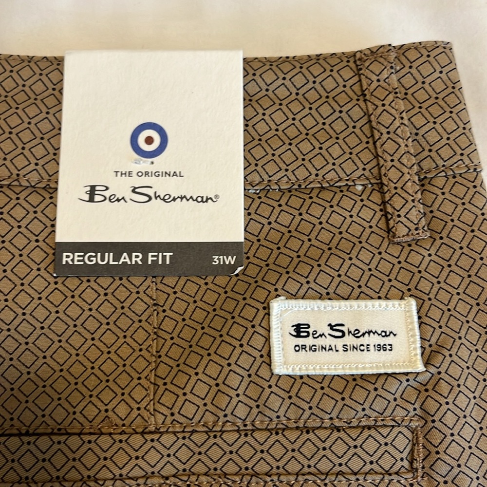 NWT - Ben Sherman brown and black pattern regular fit shorts - Picture 3 of 6